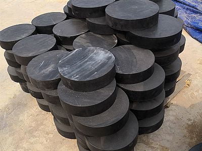 京山市板式橡胶支座由若干层橡胶片与薄钢板经加压硫化
